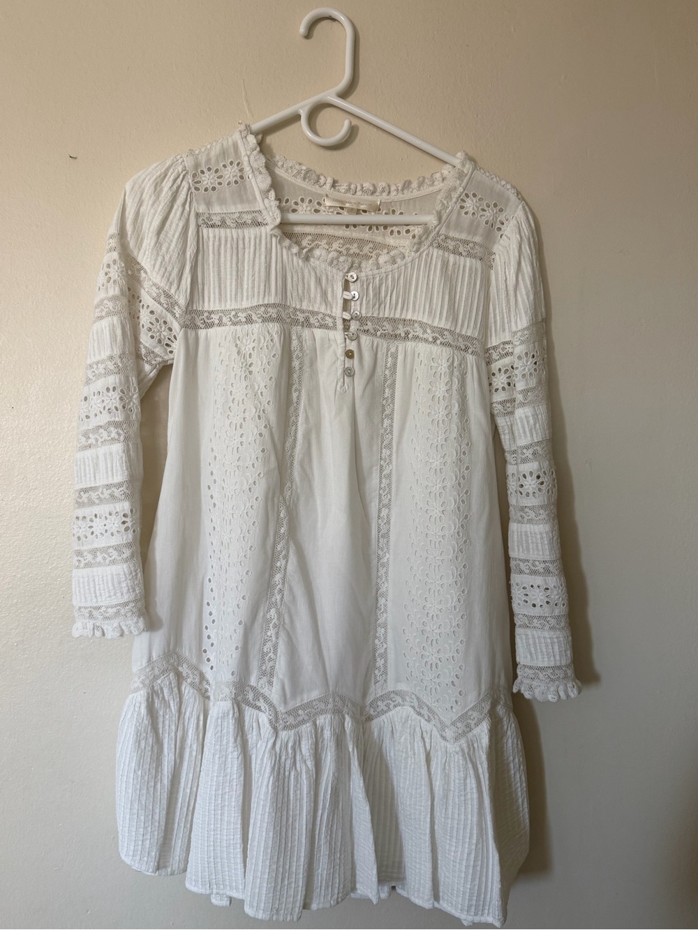 Love Shack FancyWhite Boho Eyelet Lace Tunic Dress. Size PETITE